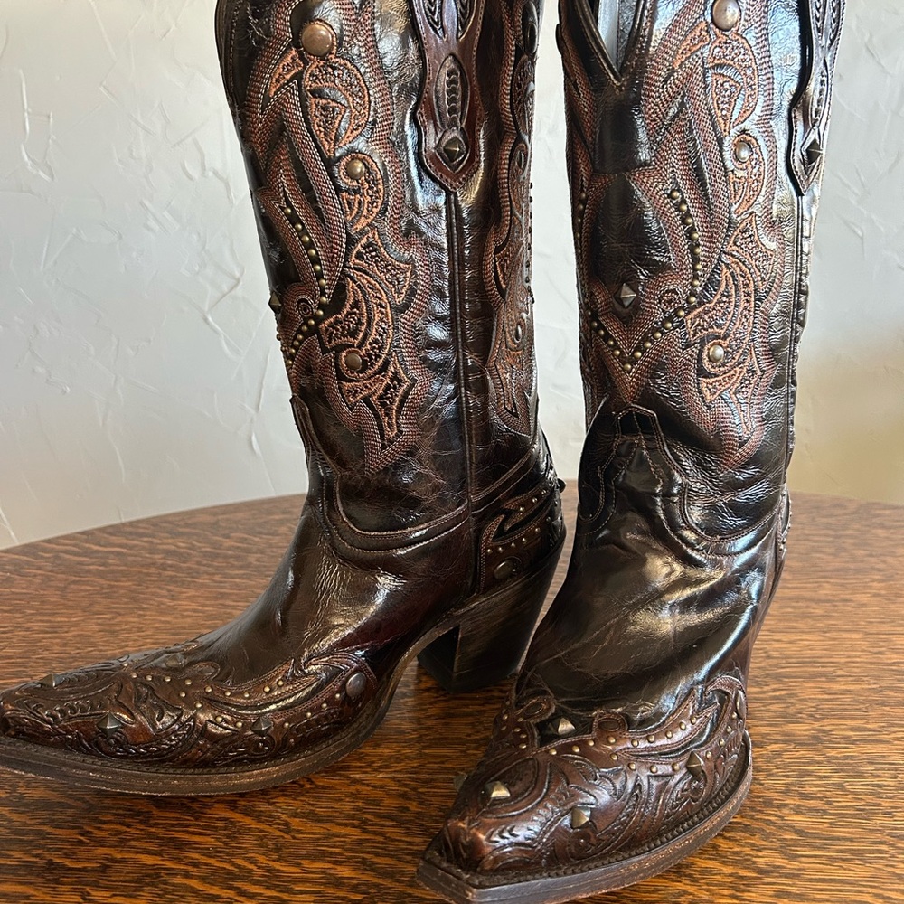 VINTAGE/Discontinued Lucchese women’s boots